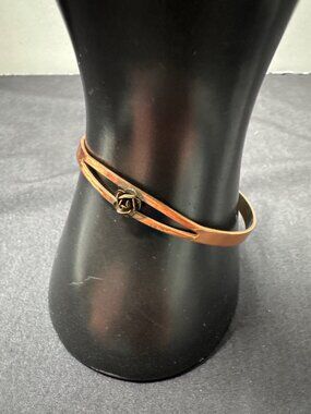 Genuine Copper VTG Cuff Bracelet With Floral Centerpiece - Adjustable Minimalist